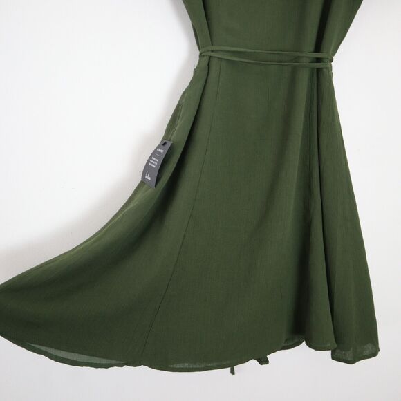 NWT Lulu’s Size S Harbor Point Wrap Dress Short Sleeve Olive Green - Picture 10 of 11